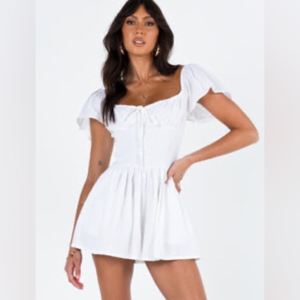 Princess Polly Front Row White Romper Milkmaid Festival Graduation US 8 NEW